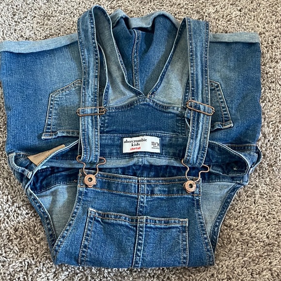 Abercrombie Kids Shortall Jean Overall - Picture 3 of 3